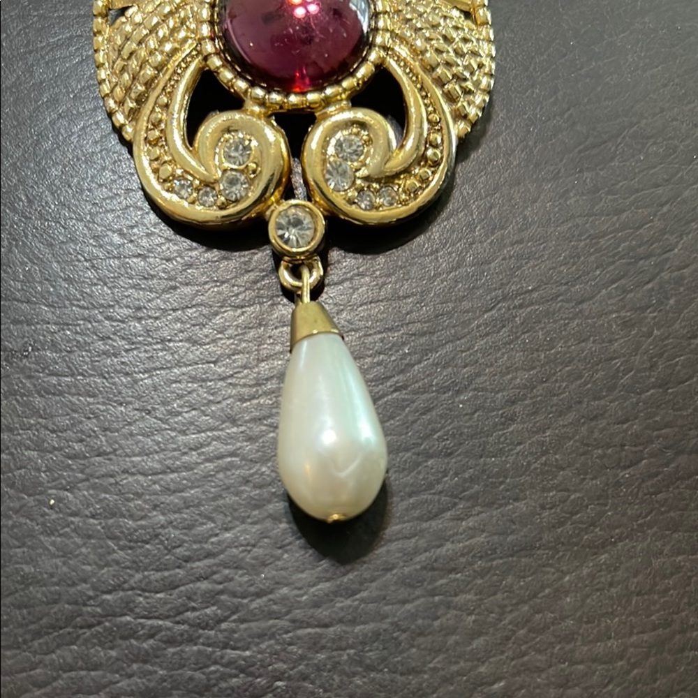 Jeff Lieb Elegant Gold and Red Brooch with Pearl Drop. Rare! - Picture 5 of 9